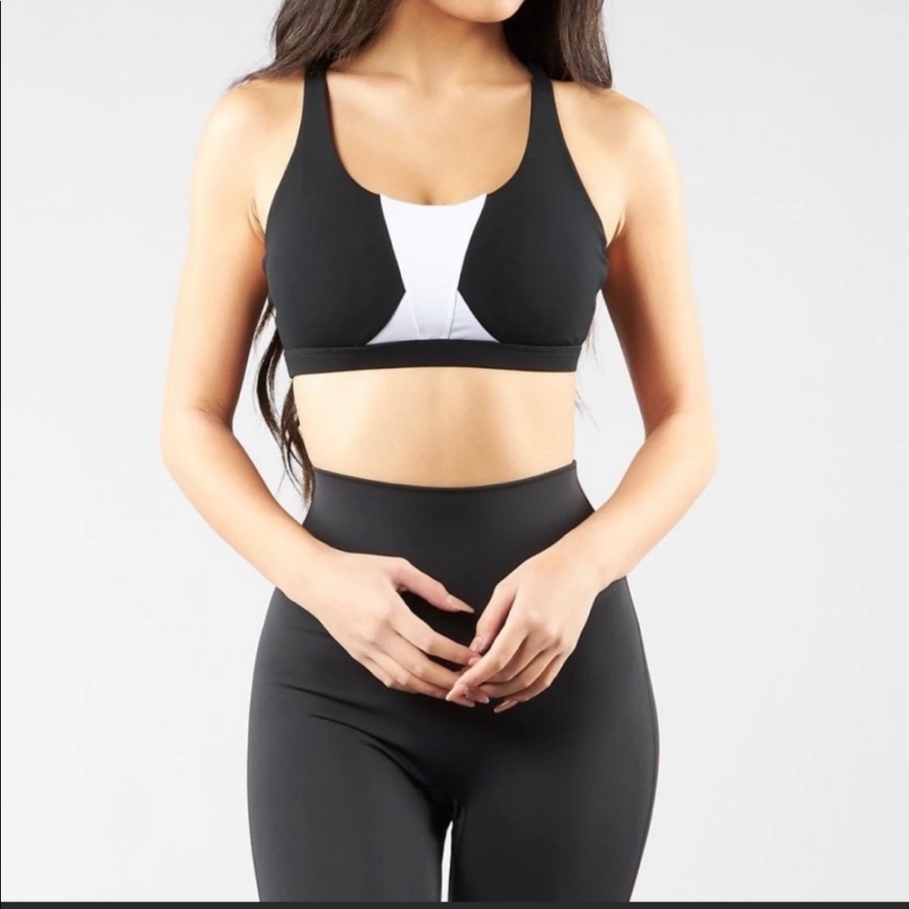 Buffbunny Namaste sports bra